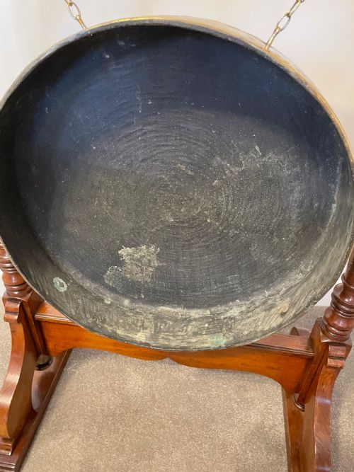fig 1. FLOOR STANDING GONG