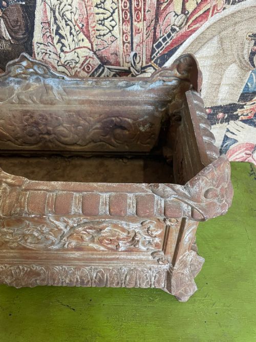LARGE CAST IRON PLANTER - ADDITIONAL PHOTO 4