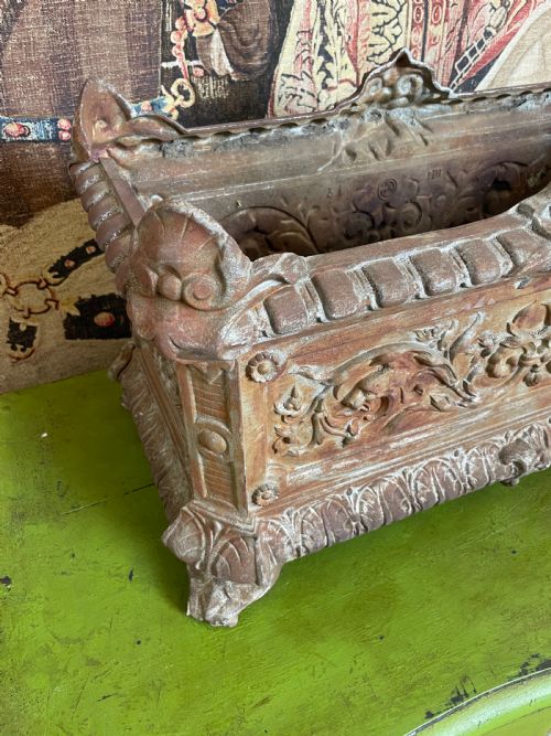 LARGE CAST IRON PLANTER - ADDITIONAL PHOTO 6