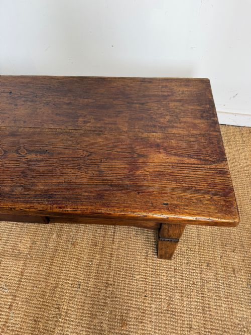 LARGE 19TH CENTURY ELM COFFEE TABLE - ADDITIONAL PHOTO 4