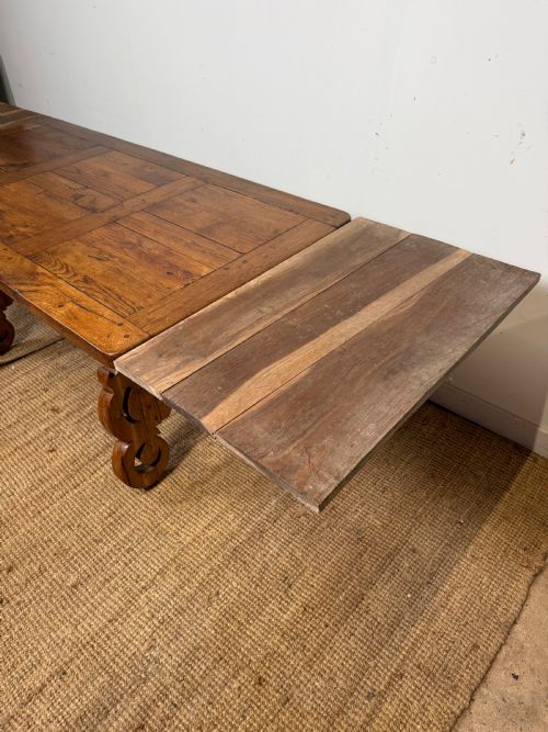 SMALL EARLY 20TH CENTURY OAK DINING TABLE 6 SEATER - ADDITIONAL PHOTO 11