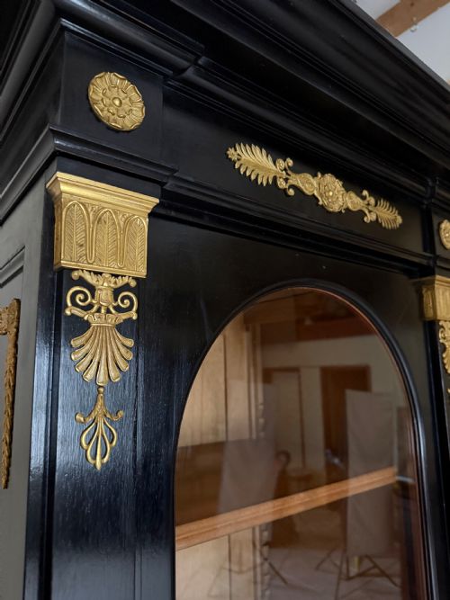 LATE 19TH CENTURY FRENCH EMPIRE STYLE EBONISED BOOKCASE - ADDITIONAL PHOTO 4