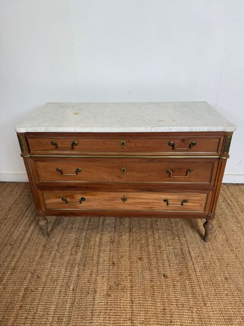 LOUIS XVI STYLE SCRUBBED MAHOGANY COMMODE CHEST OF DRAWERS - ADDITIONAL PHOTO 1
