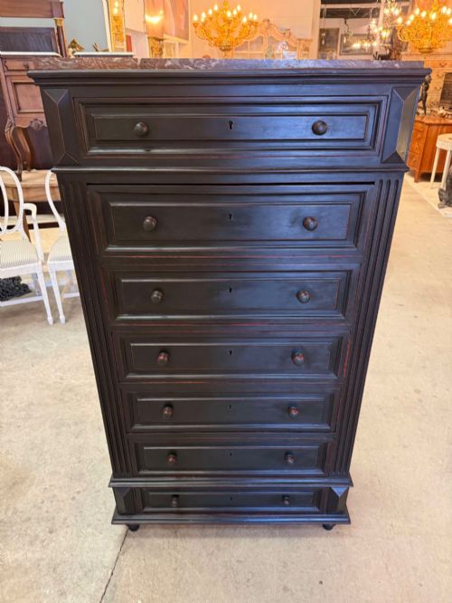 Semainier / tall narrow chest of drawers
