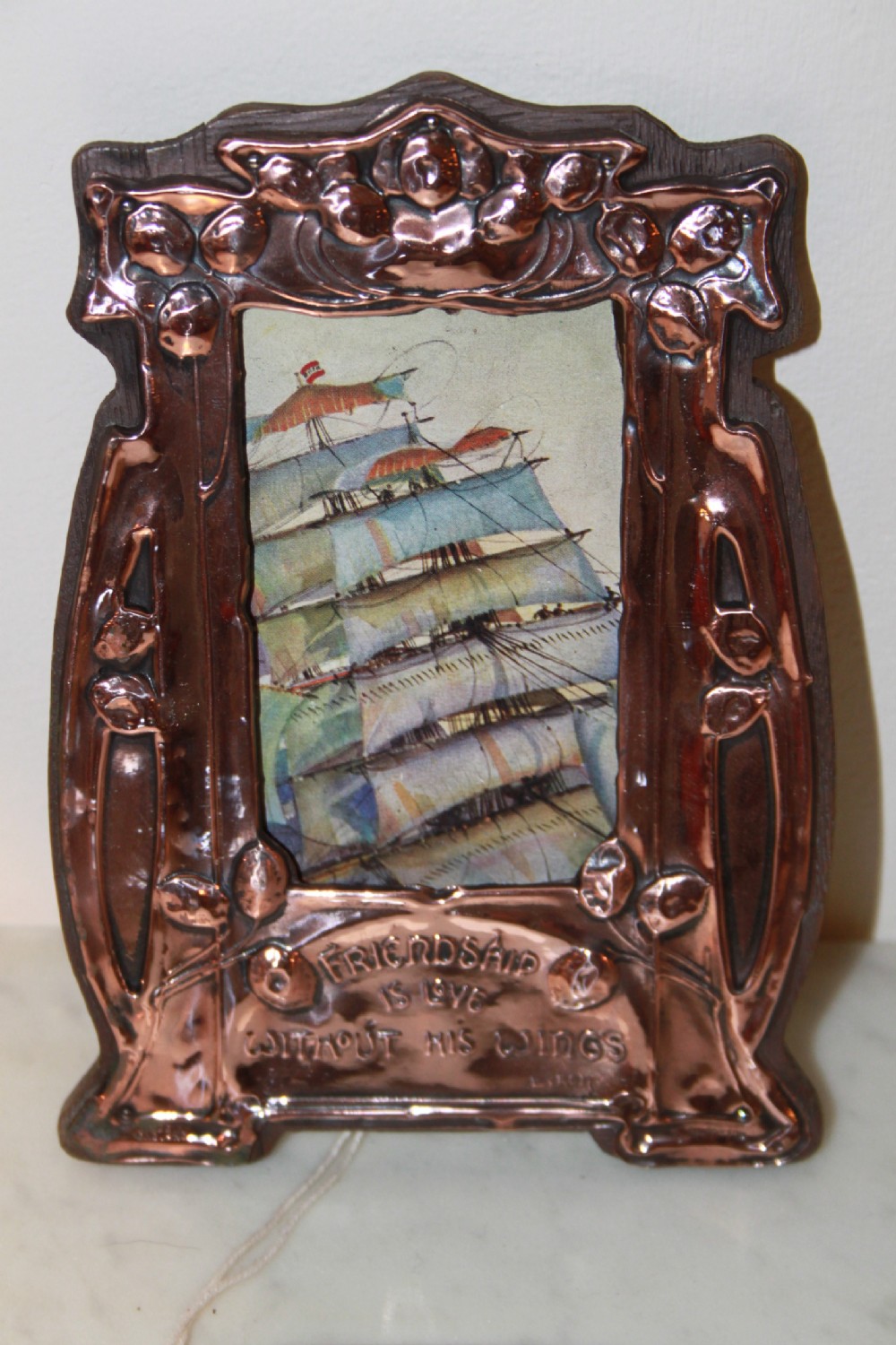 ARTS AND CRAFTS PHOTO FRAME  