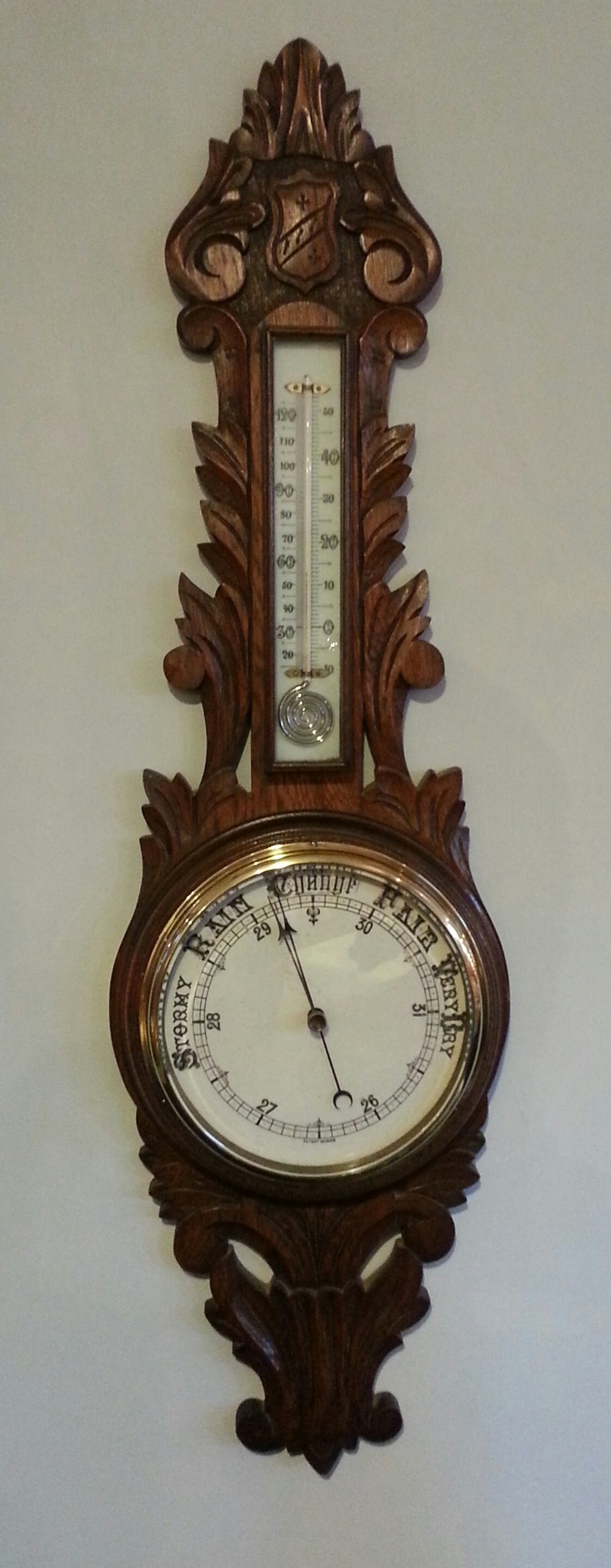 VICTORIAN OAK ANEROID BAROMETER