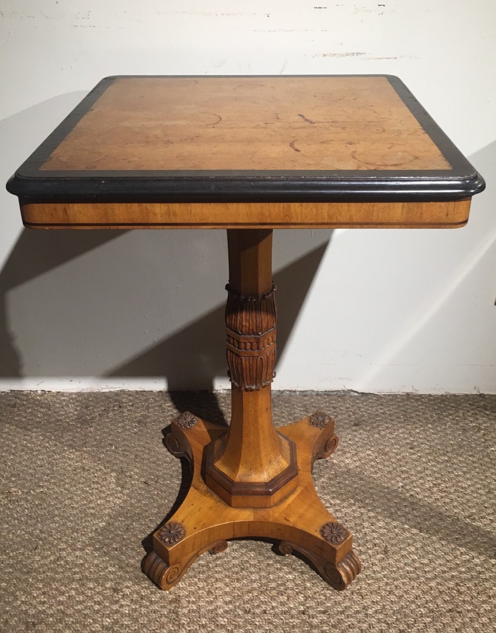 Georgian satinwood lamp / side table 