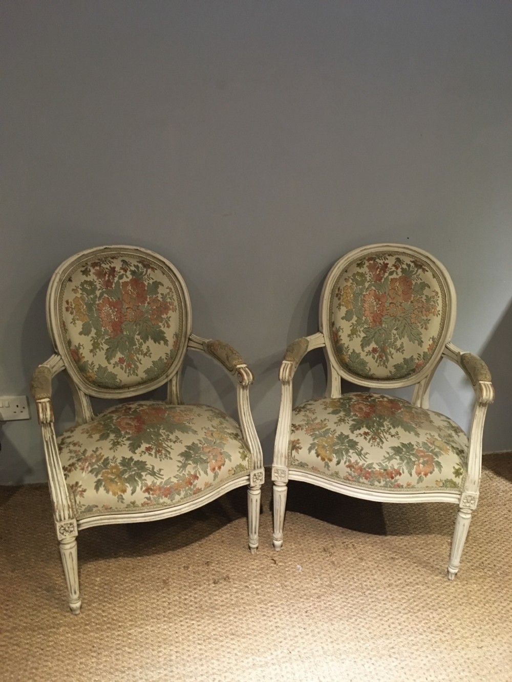 Pair of salon chairs 