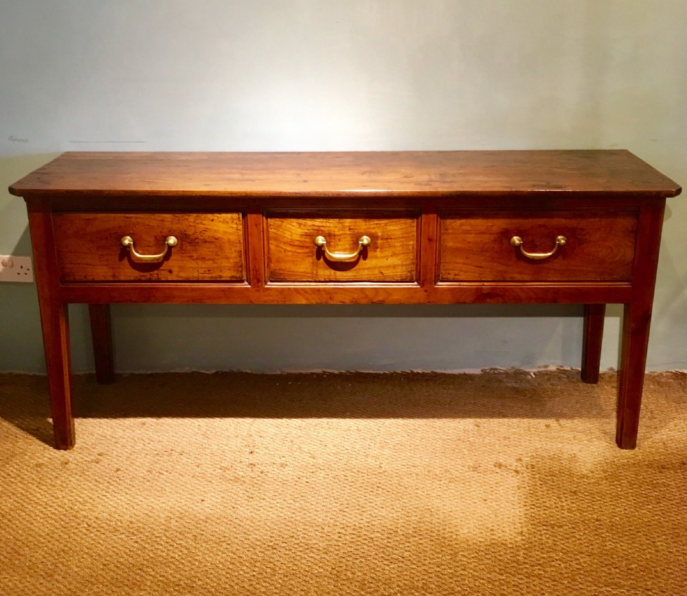 Dresser base / server 