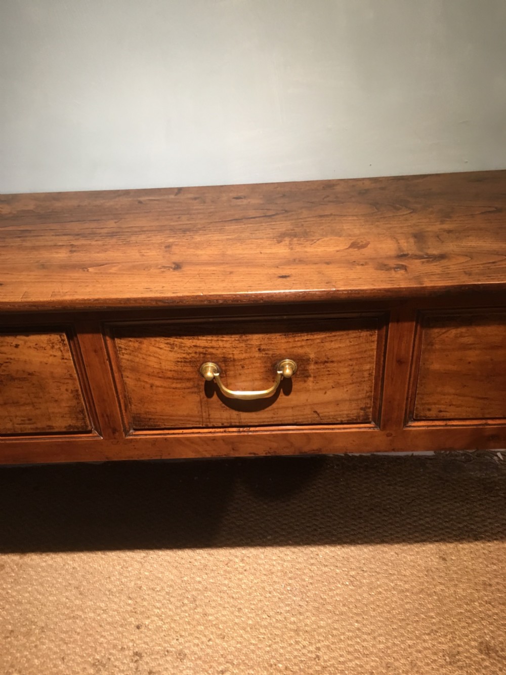 Dresser base / server  View III