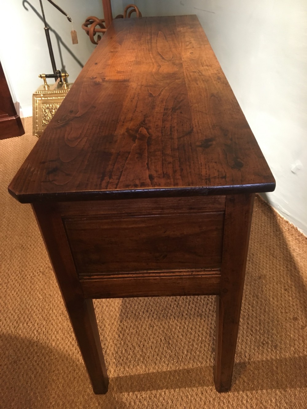Dresser base / server  View V