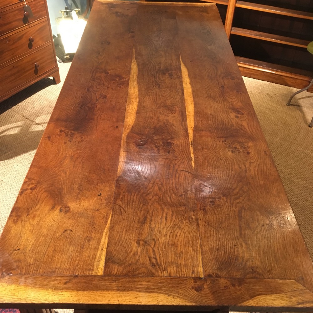 Oak farmhouse table  View XII