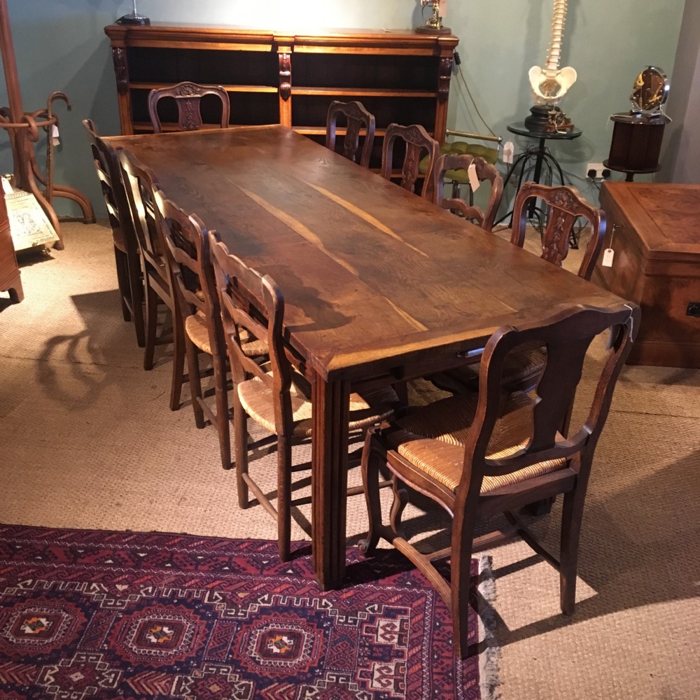 Oak farmhouse table  View XIII
