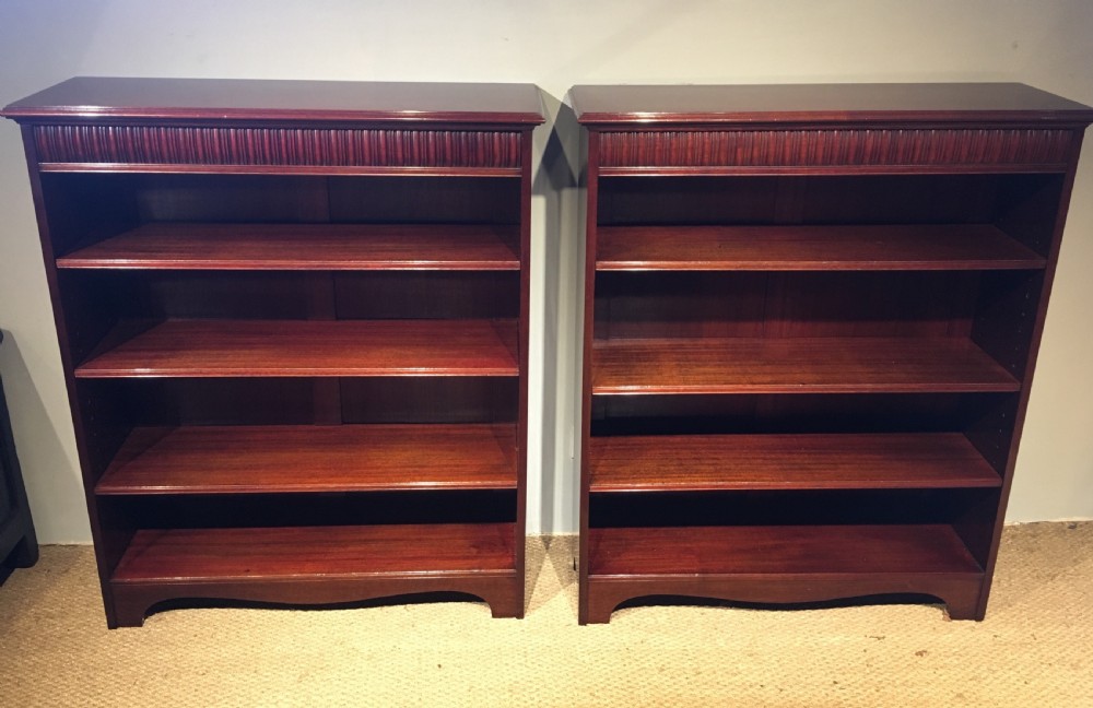 Pair of mahogany bookcases  View II