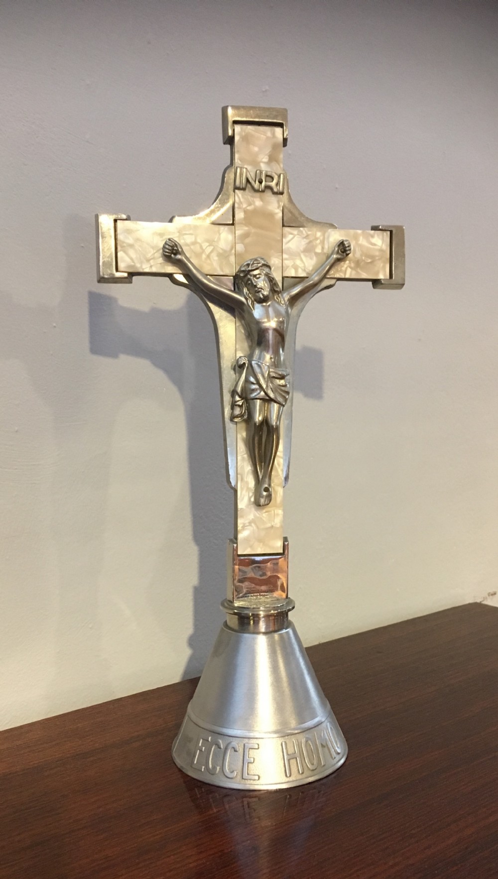ART DECO CRUCIFIX 