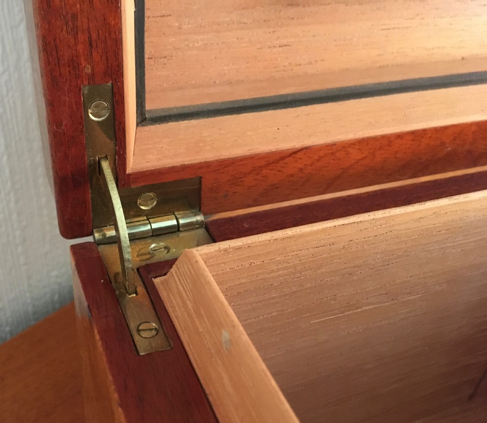  ART DECO HUMIDOR View IX