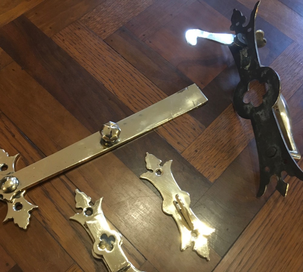 ARTS AND CRAFTS “SUFFOLK” LATCH View III