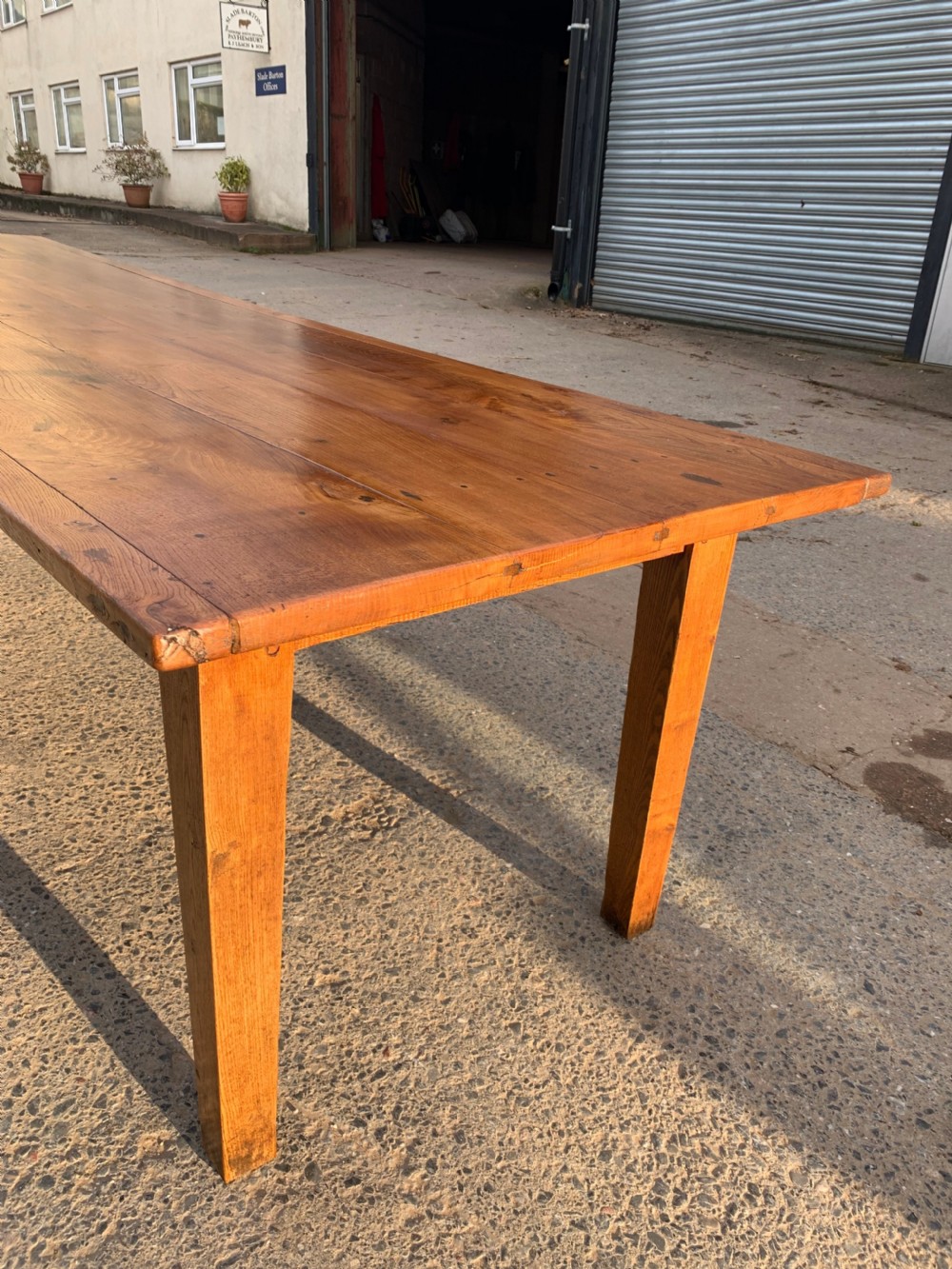 Large elm farmhouse table 301 cms   View IV