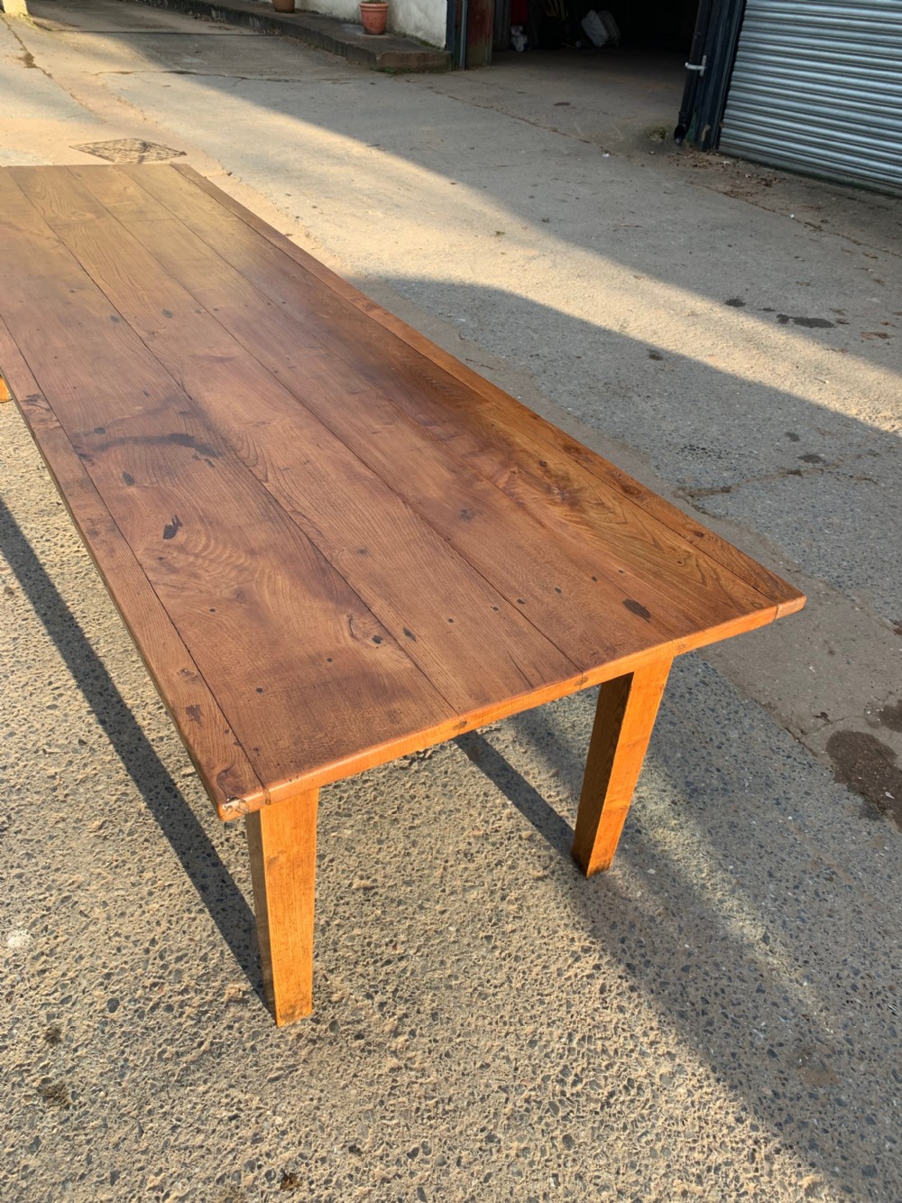Large elm farmhouse table 301 cms   View XII