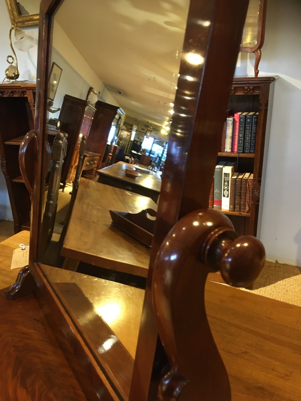 DRESSING TABLE MIRROR  View IV