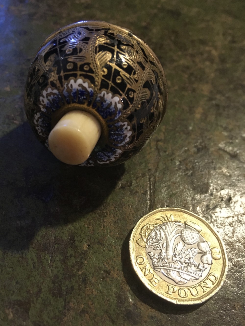 CLOISONNÉ BELL PUSH View IV