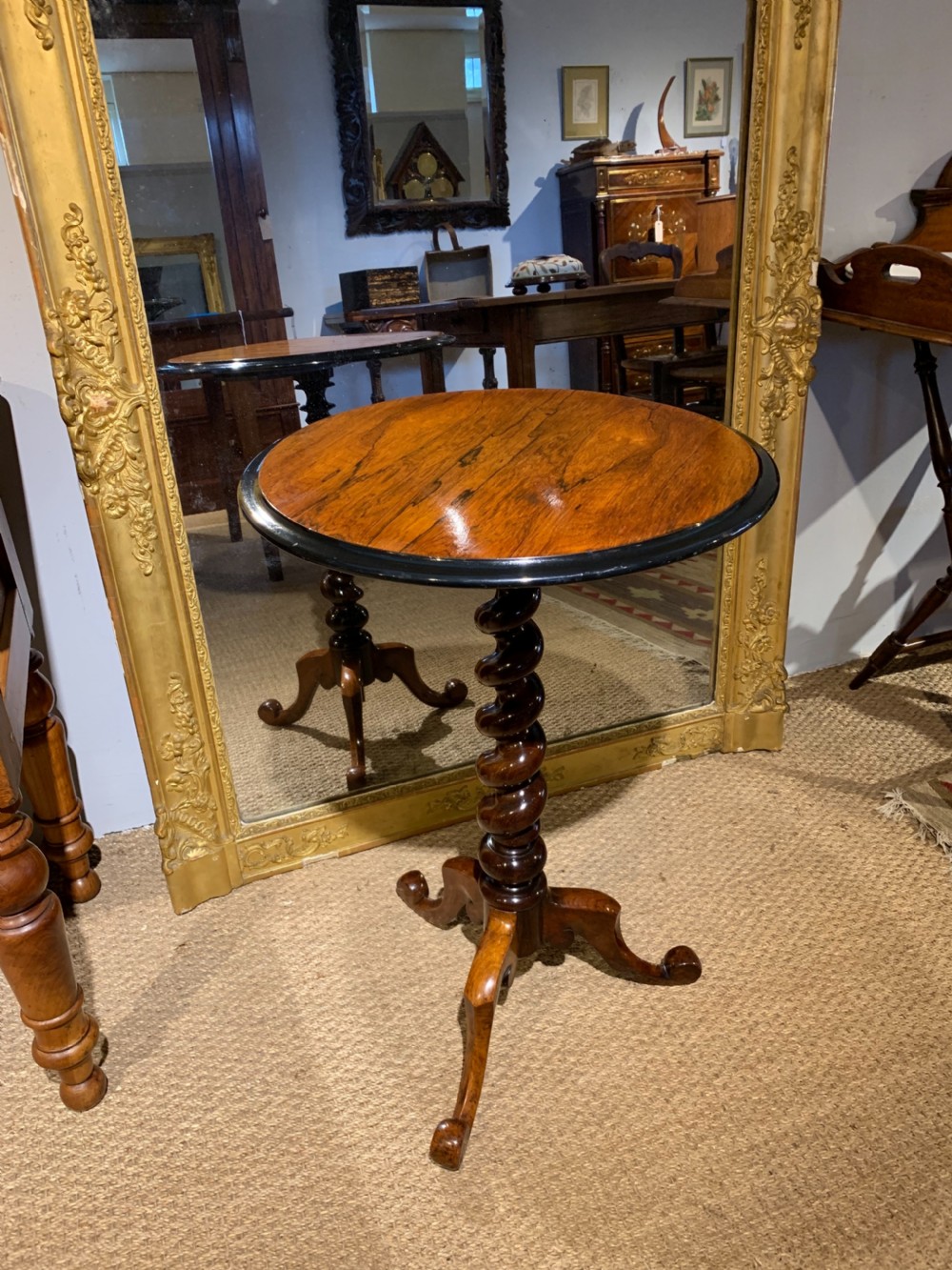 Lamp table 