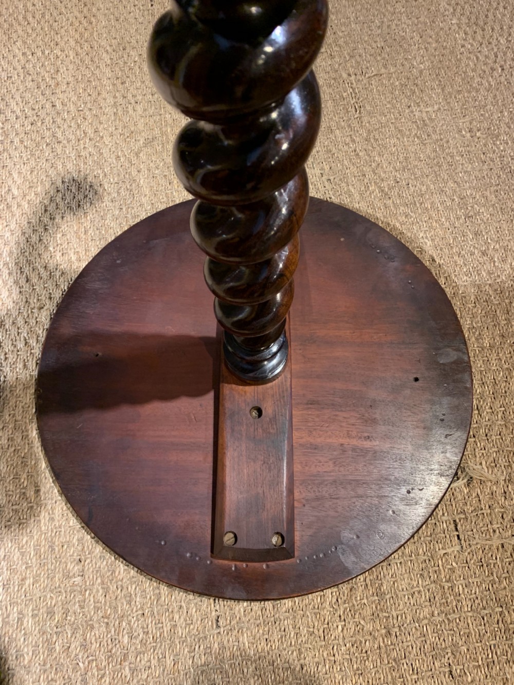 Lamp table  View V