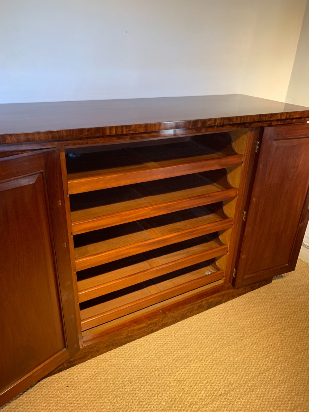 Linen press  View VI