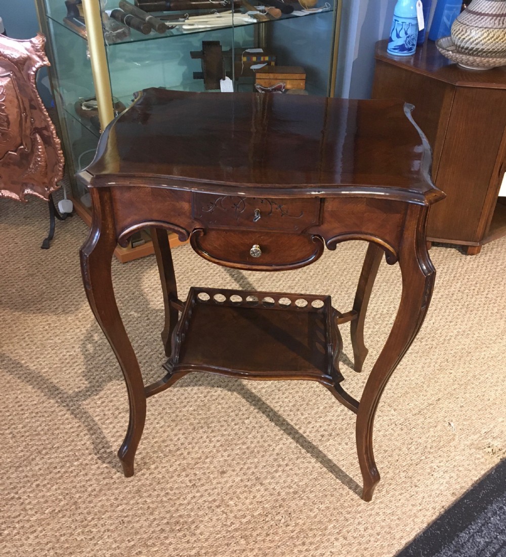 WALNUT WORK OR VANITY TABLE