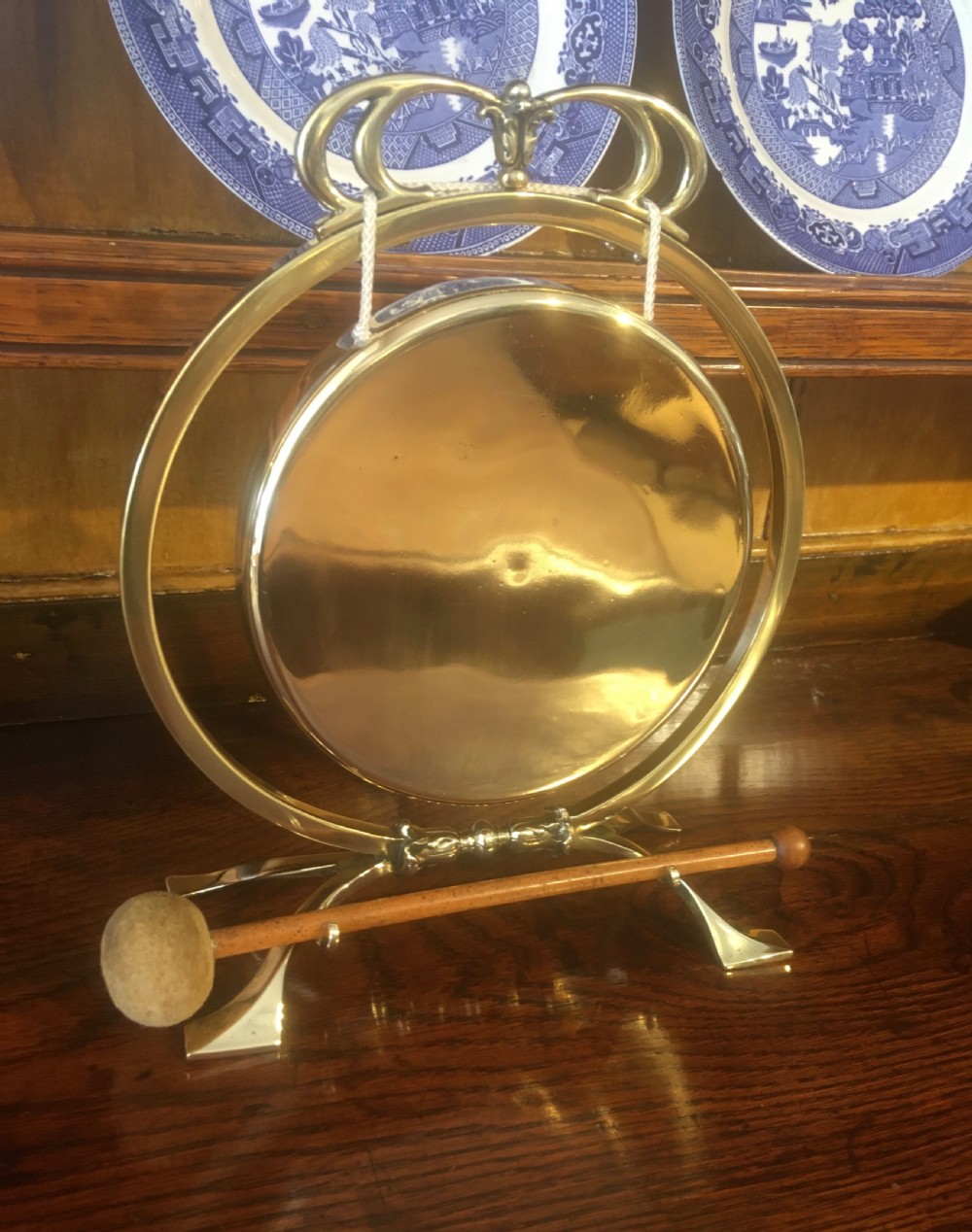 EDWARDIAN BRASS TABLE GONG