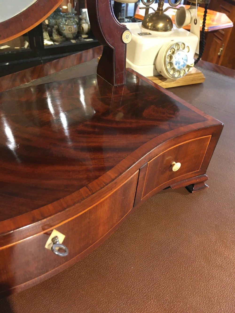 EARLY 19th CENTURY DRESSING TABLE MIRROR View IV