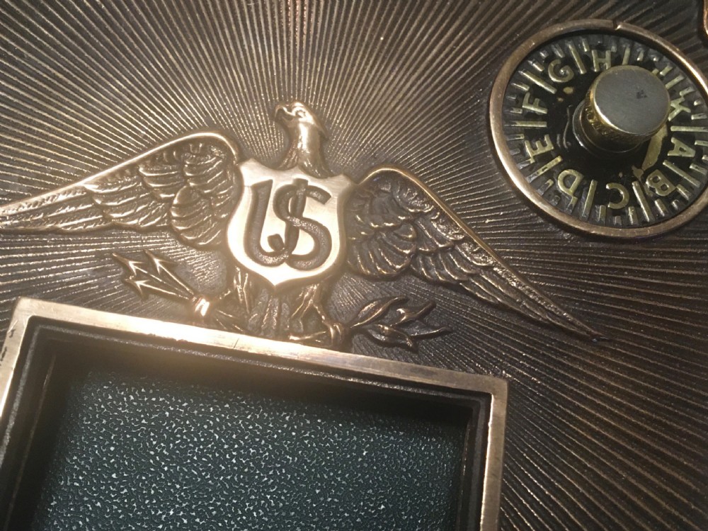 NEW YORK APARTMENT MAIL BOX OPENING View III