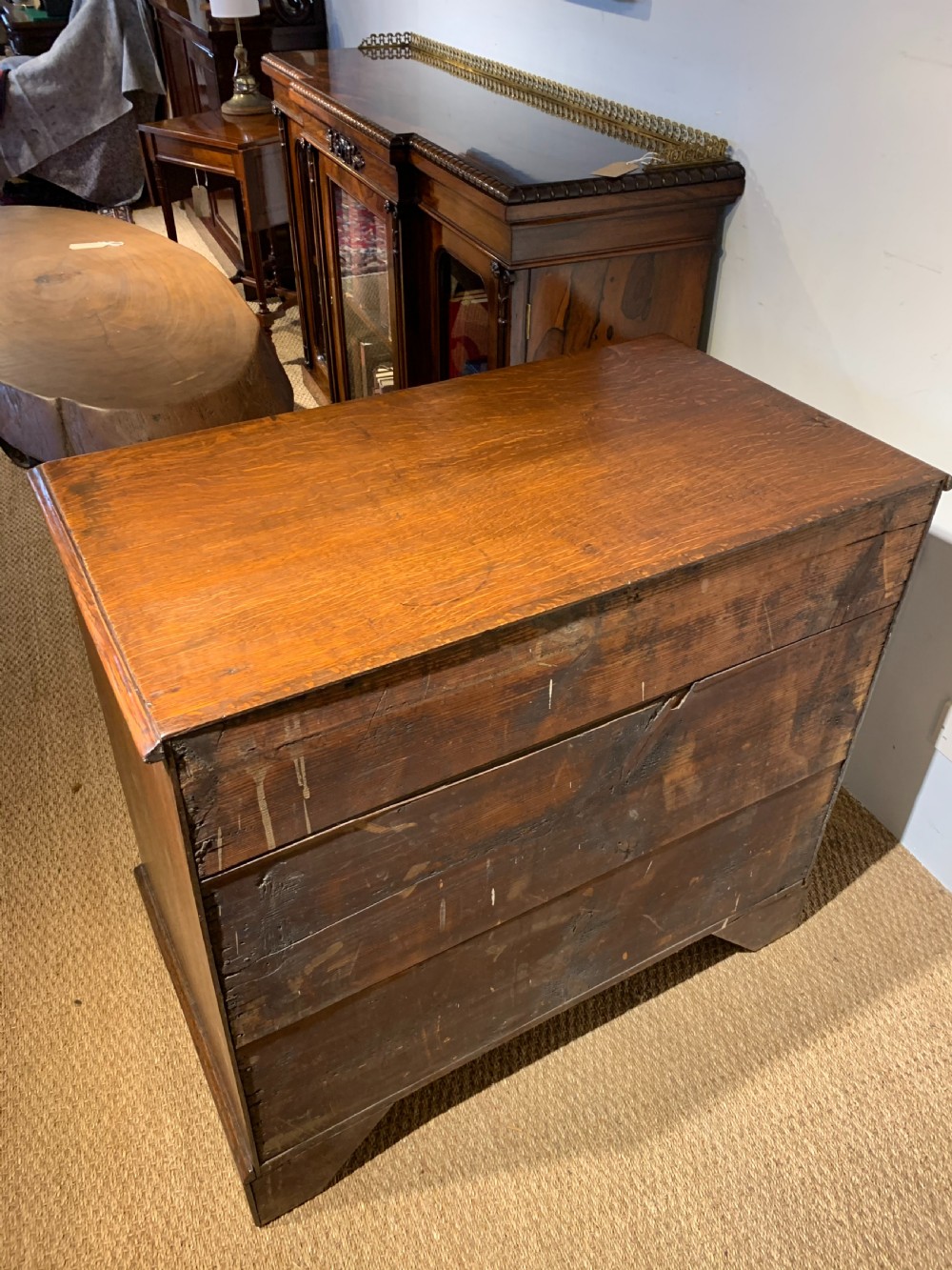 Small Georgian Oak chest of drawers  View VI
