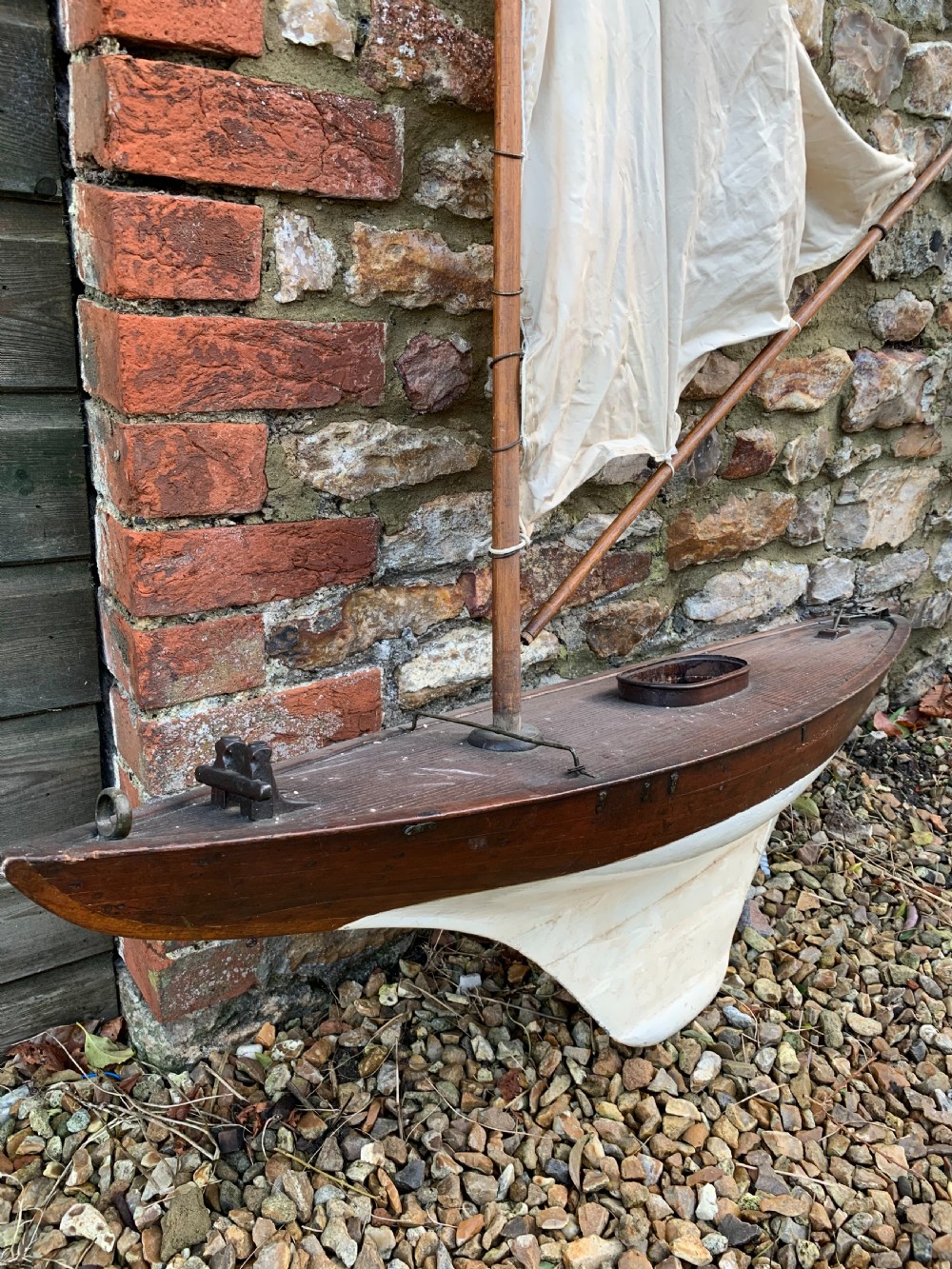 Antique Pond yacht 4ft long   View II