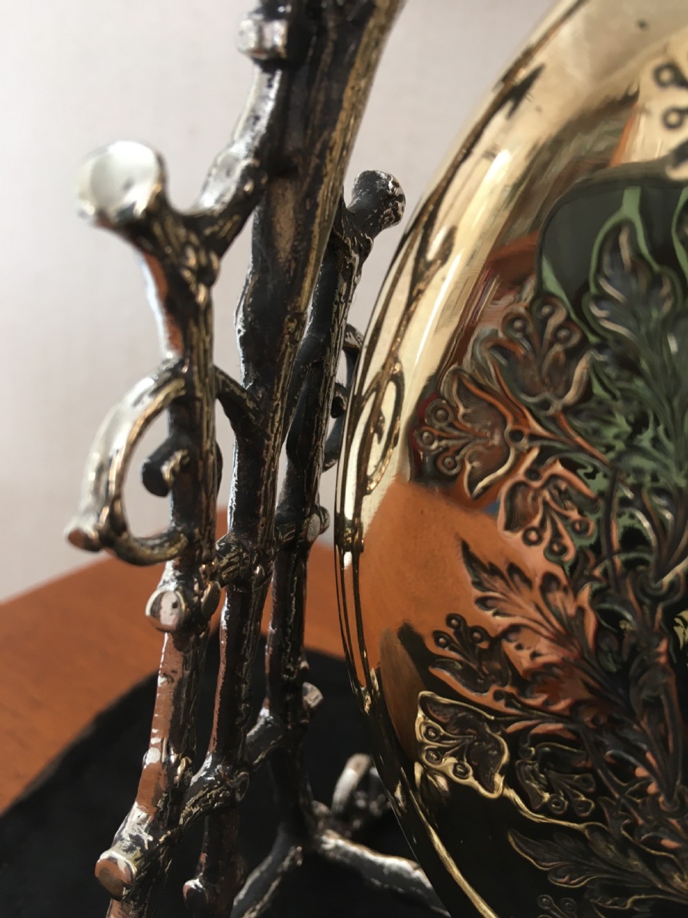 ARBORESQUE TABLE GONG View VII