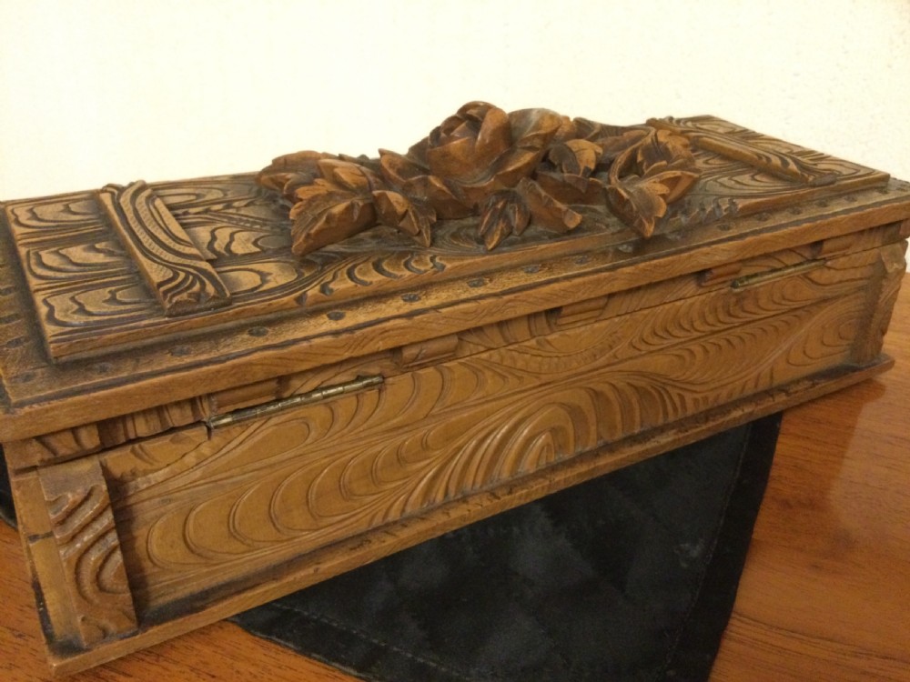 BLACK FOREST TABLE OR JEWELLERY  BOX View VI