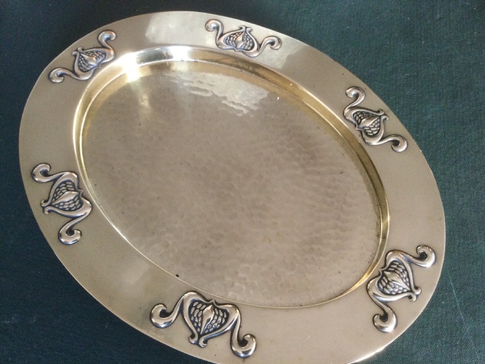 ARTS AND CRAFTS TRAY