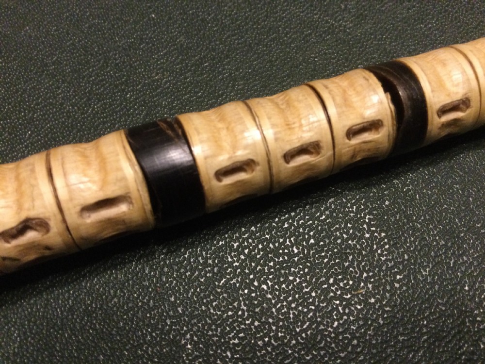 SHARK VERTEBRAE “SWAGGER” STICK View III
