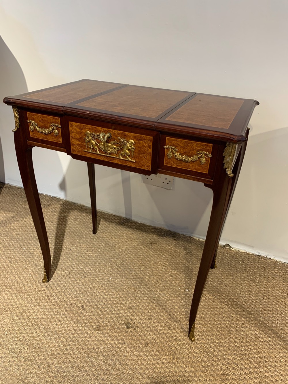 Ladies dressing table  View II