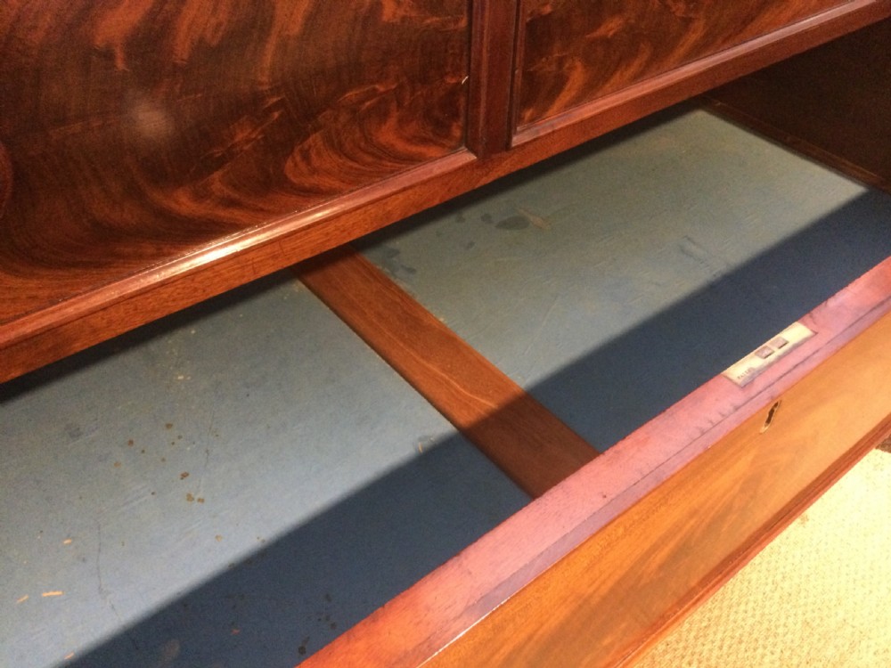 VICTORIAN MAHOGANY CHEST OF DRAWERS  View VII