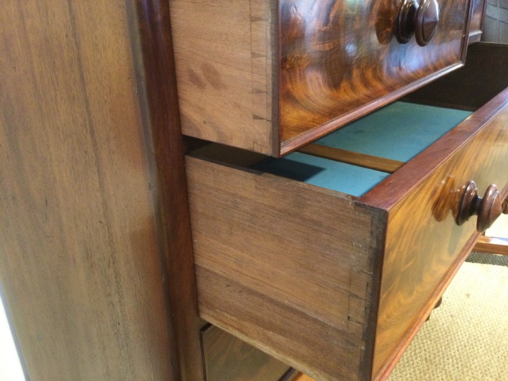 VICTORIAN MAHOGANY CHEST OF DRAWERS  View VIII