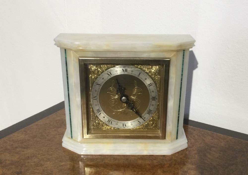 ART DECO MANTEL CLOCK