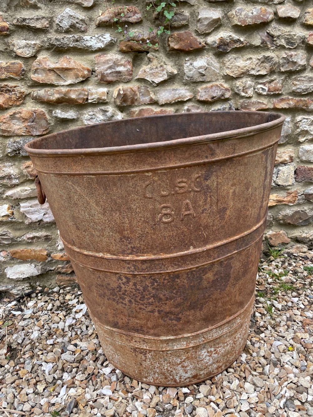 Grape carrier / log bin 