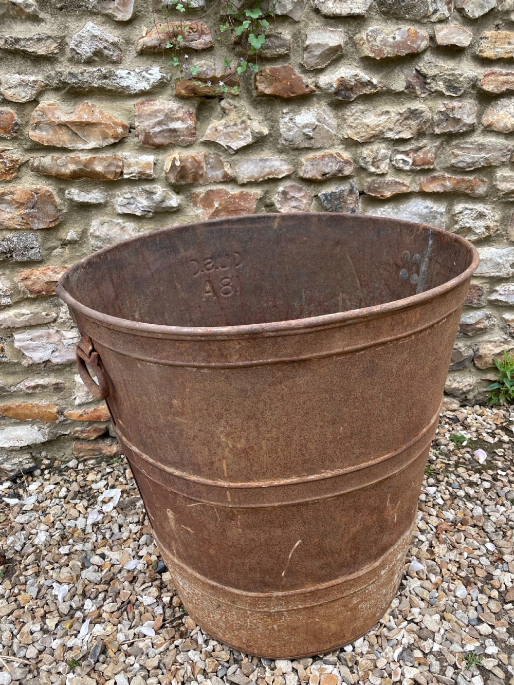 Grape carrier / log bin  View V