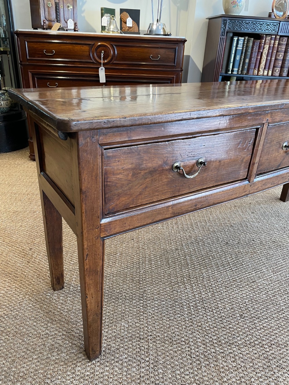 Dresser base  View IV