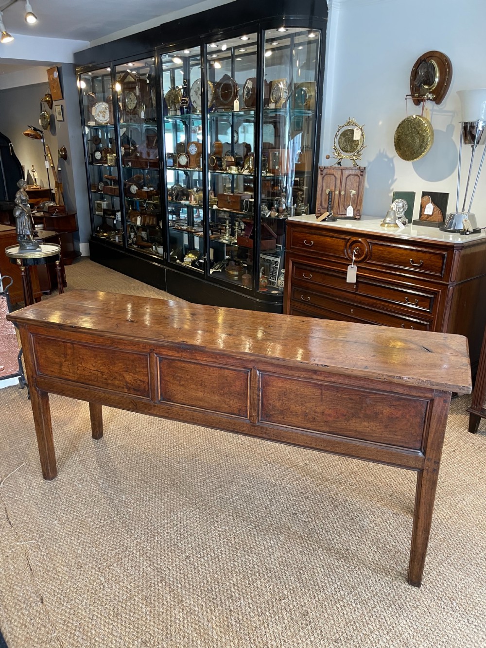 Dresser base  View IX