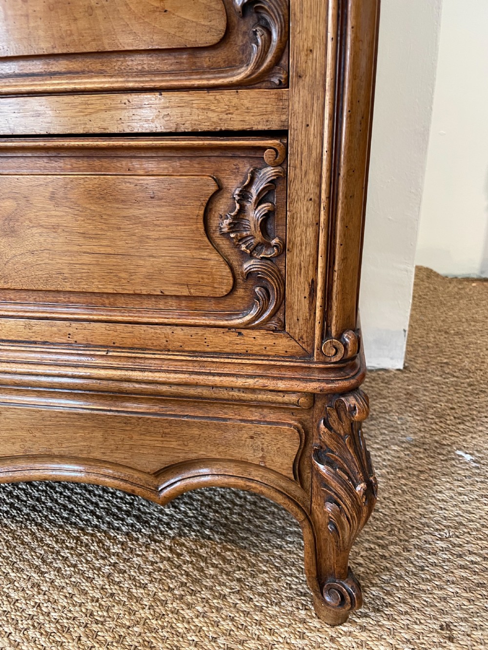 Walnut marble topped chest of drawers  View VIII