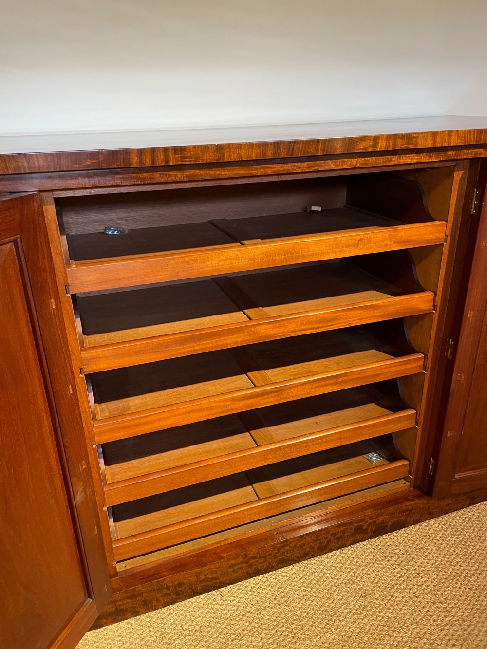 Low wide mahogany linen press  View VI