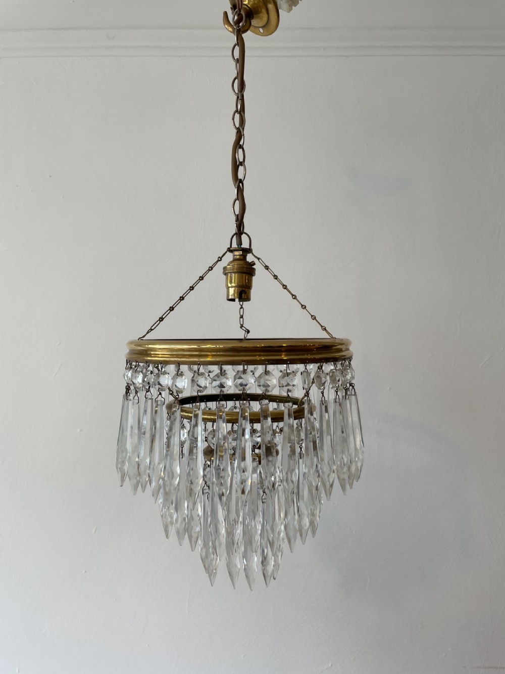 THREE TIER CHANDELIER 