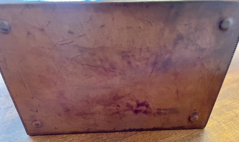 ARTISTS BOX View XII